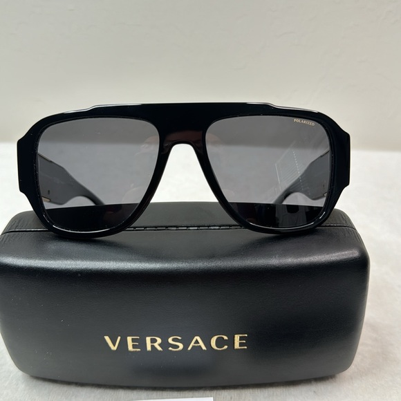VERSACE NEW POLARIZED MEN’S BLACK GOLD SUNGLASSES WITH CASE BOX AND BOOKLET - Picture 7 of 16